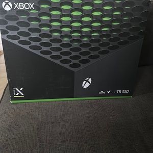 New, Never open, XBox Seris X 4K 120FPS 1TB SSD